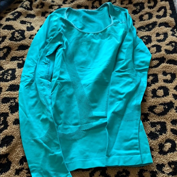 Vintage Lululemon Shirt - Picture 2 of 2